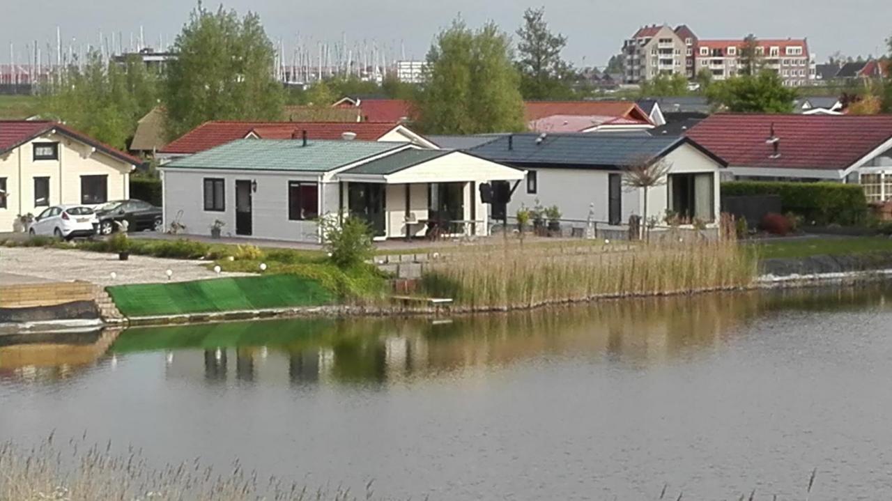 Het Boothuis Villa Sint Annaland Exterior photo